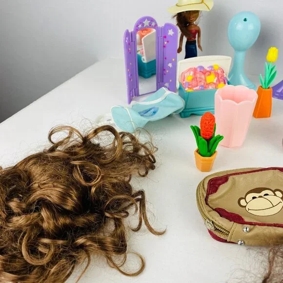 Bratz Dolls Wigs Suitcase Boombox Backpack Toy Accessories Lot Pretend Play